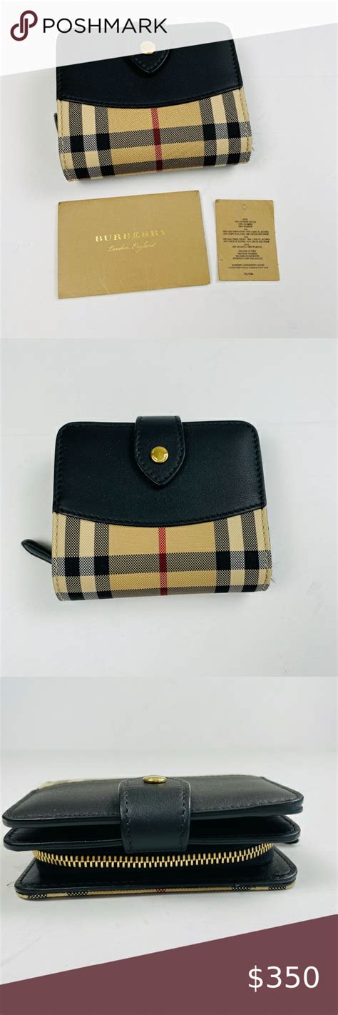 burberry horseferry check folding wallet.